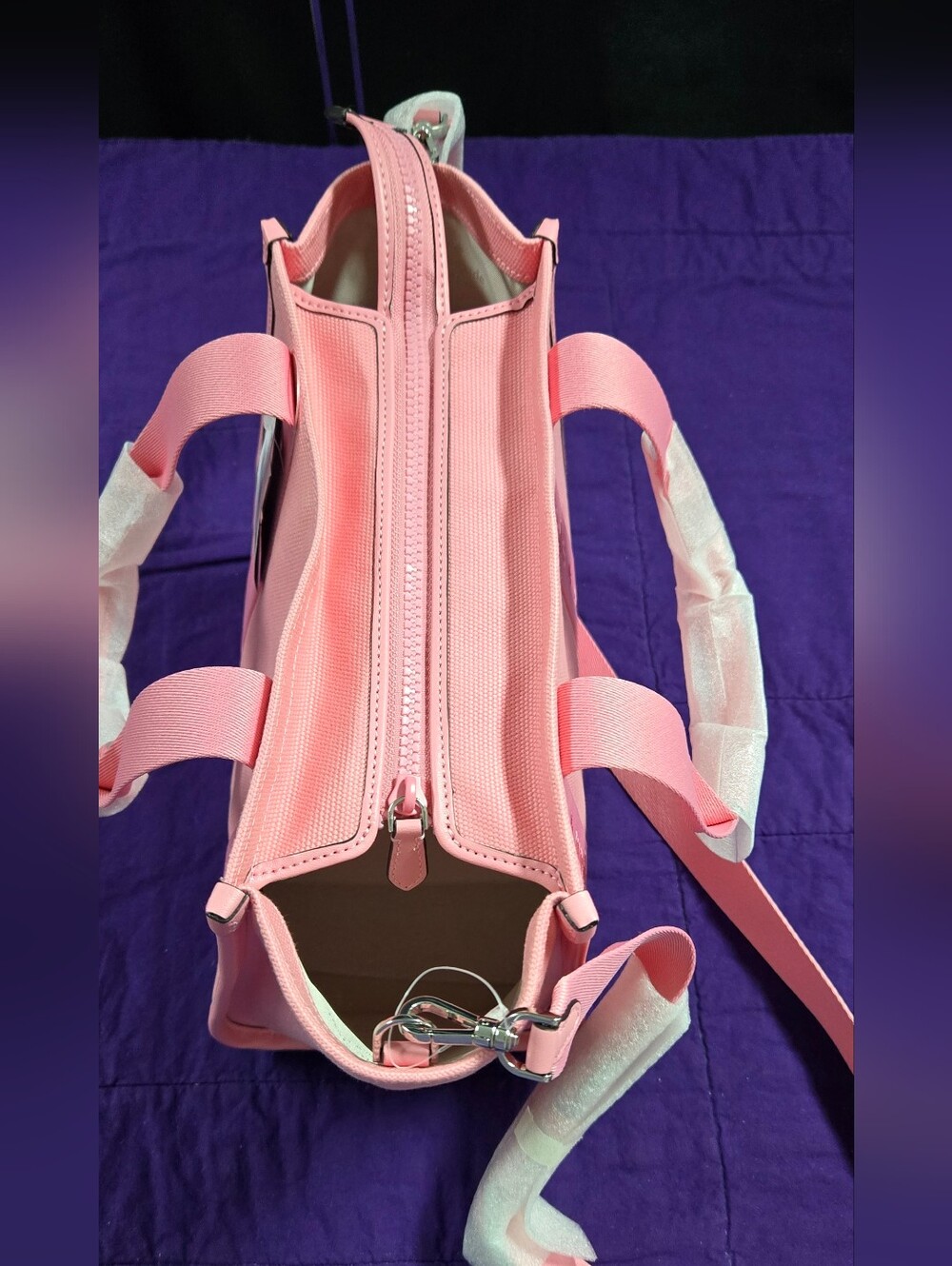 NWT Kate spade Kip pink canvas tote with detachable strap - Picture 3 of 5